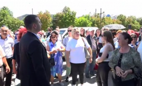 VIDEO // Protest la Comrat. Oamenii cer demisia lui Dmitri Konstantinov